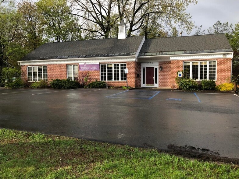 2331 Troy Schenectady Rd, Schenectady, NY for sale - Building Photo - Image 1 of 1