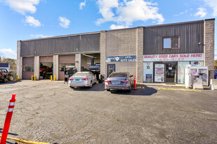 904 Manton Ave, Providence RI - Automotive Property