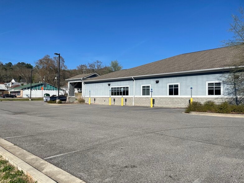 2017 Quintard Ave, Anniston, AL for lease - Building Photo - Image 3 of 7