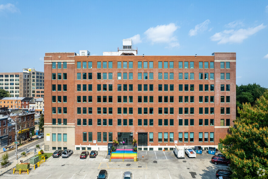 990 Spring Garden St, Philadelphia, PA for lease - Building Photo - Image 3 of 10