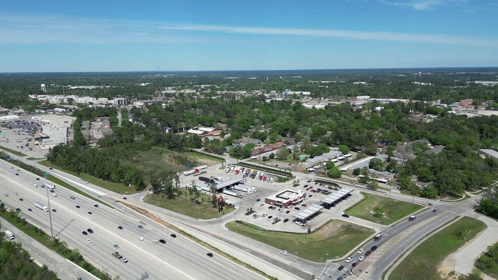 I-45 Frontage at Hillcrest Dr, Conroe, TX for sale - Commercial Listing Video - Image 2 of 21