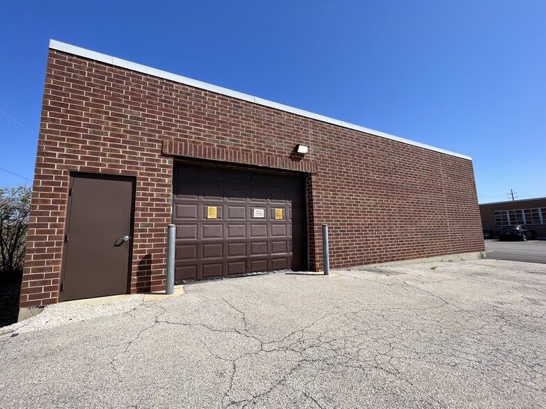 33W461 Roosevelt Rd, West Chicago, IL for lease - Building Photo - Image 2 of 2