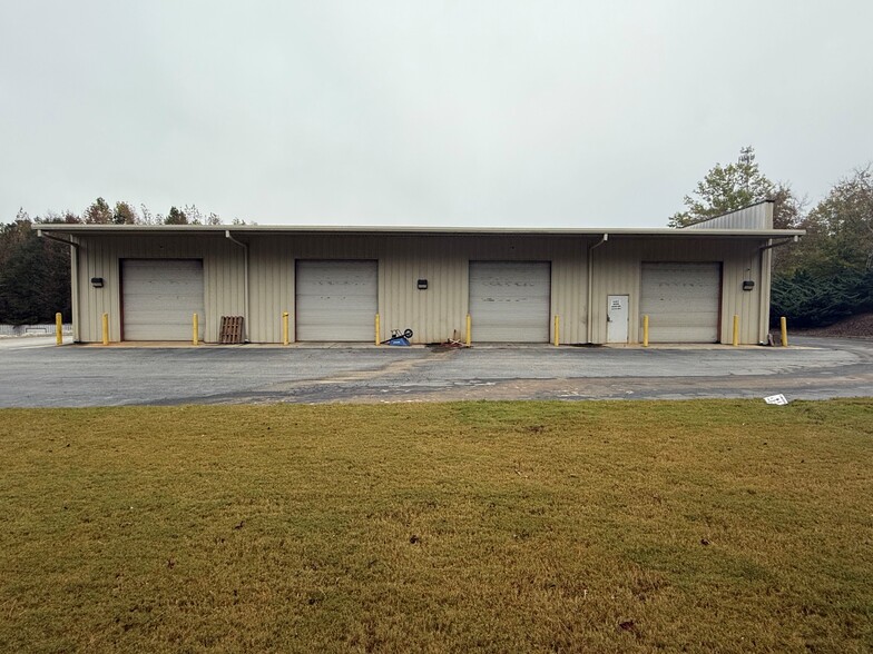 2424 Lance Ct, Loganville, GA for lease - Building Photo - Image 2 of 5