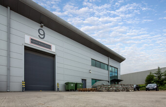 Ockham Dr, Greenford for lease Building Photo- Image 1 of 6