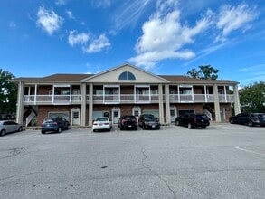 14615 Manchester Rd, Manchester, MO for lease Interior Photo- Image 1 of 5