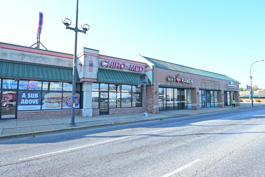 4815 W 95th St, Oak Lawn, IL for lease - Building Photo - Image 1 of 12