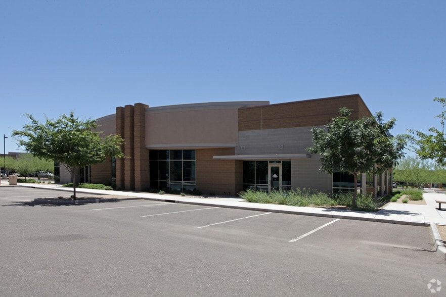 5700 W Chandler Blvd, Chandler, AZ for lease - Building Photo - Image 2 of 70