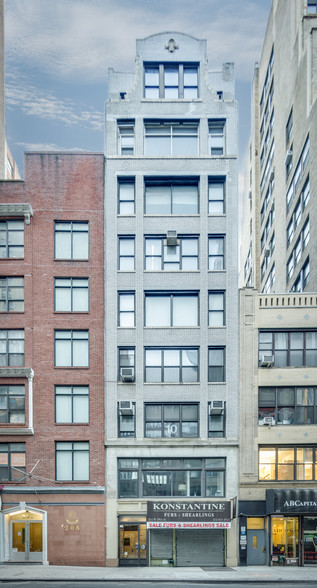 210 W 29th St, New York, NY for sale - Primary Photo - Image 1 of 1