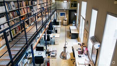 Calle de Vargas, 7, Madrid, Madrid for lease Interior Photo- Image 1 of 17