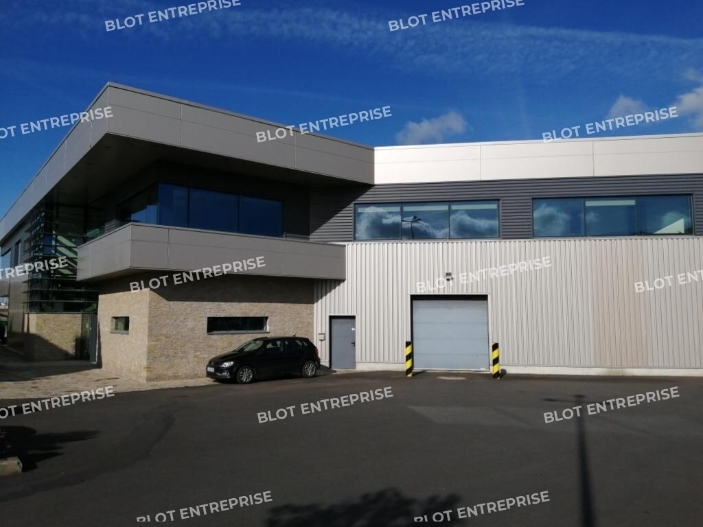 Flex in Rezé for lease Building Photo- Image 1 of 14