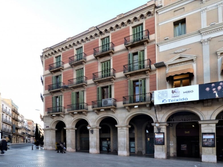 Plaça de Prim, 6, Reus, Tarragona for sale - Building Photo - Image 1 of 7