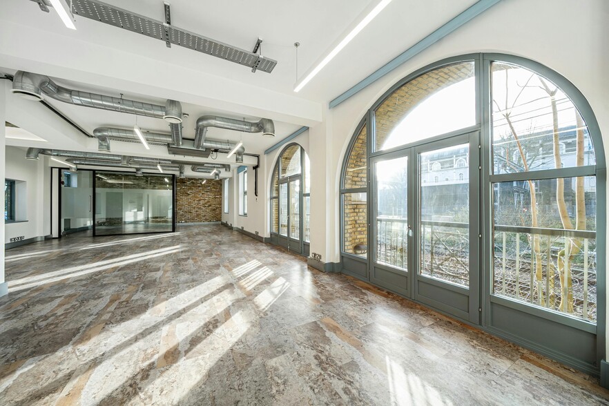 3-10 Bridge Approach, London for lease - Building Photo - Image 2 of 46