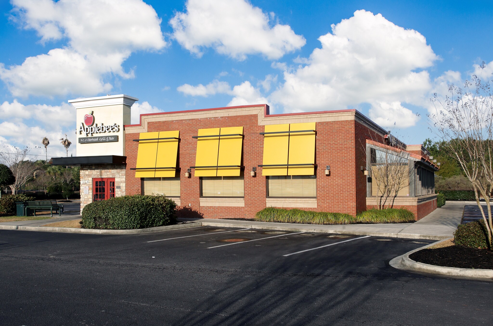 704 W Wade Hampton Blvd, Greer, SC for sale Building Photo- Image 1 of 1