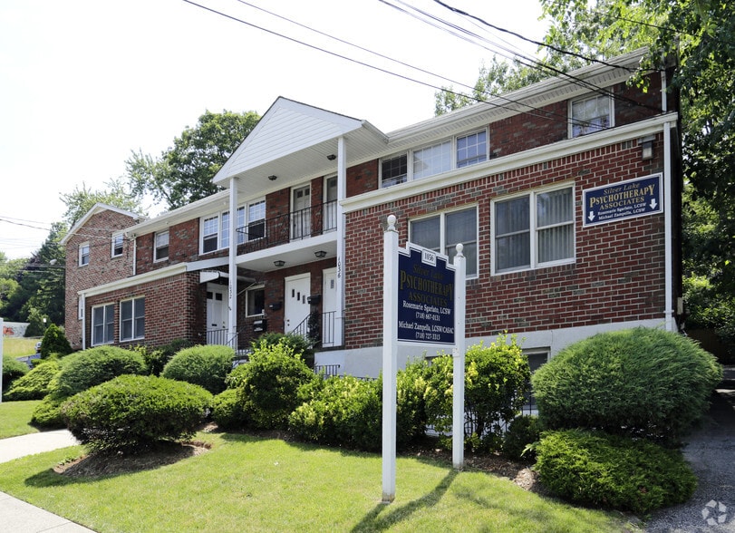 1032-1036 Victory Blvd, Staten Island, NY for sale - Building Photo - Image 1 of 1