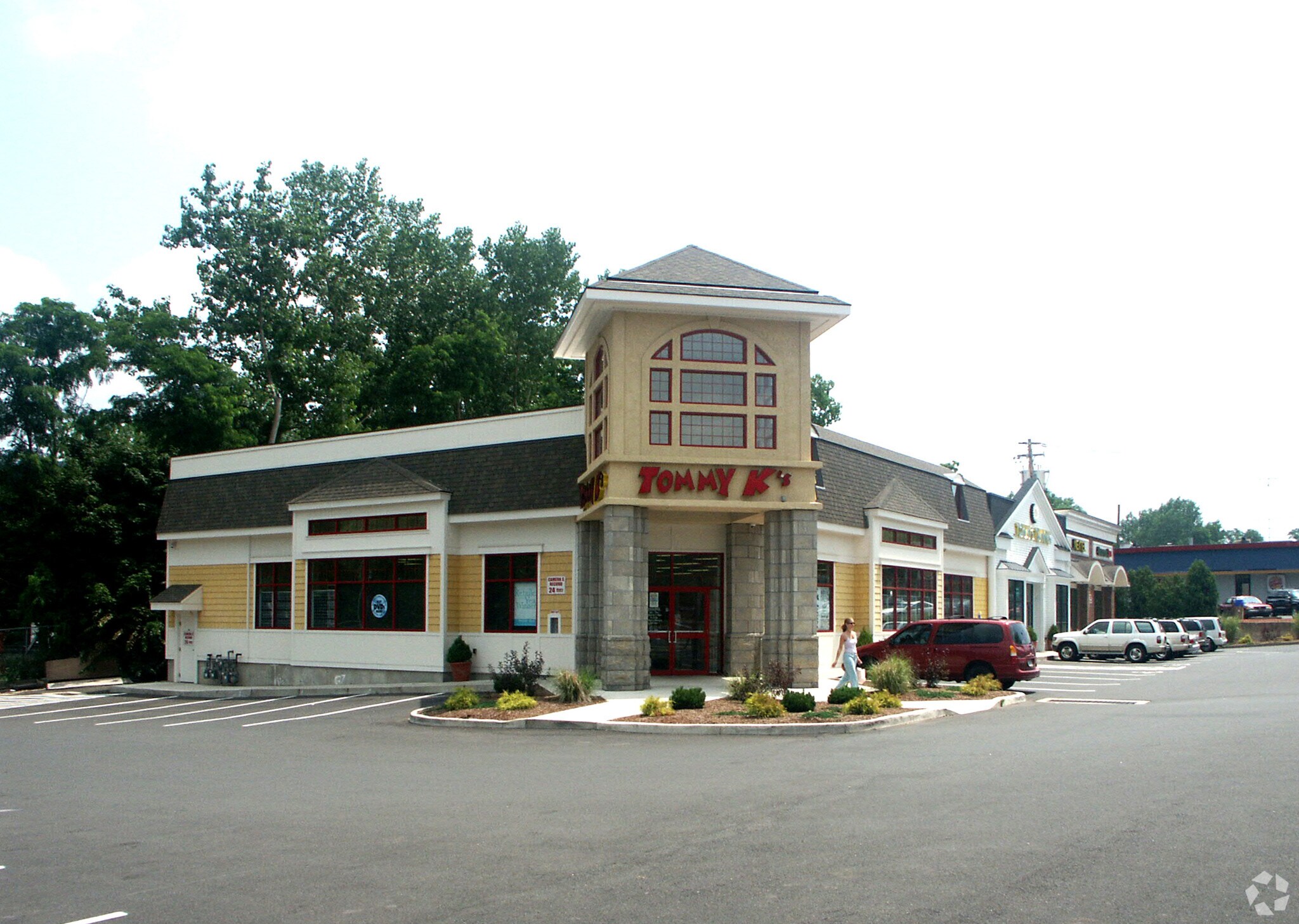 1351 Whalley Ave, New Haven, CT 06515 Retail for Sale