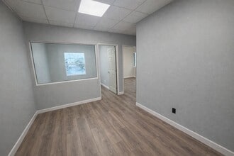 365 W 2nd Ave, Escondido, CA for lease Interior Photo- Image 1 of 4