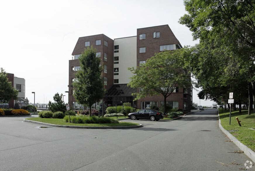 154 Lynnway, Lynn, MA 01902