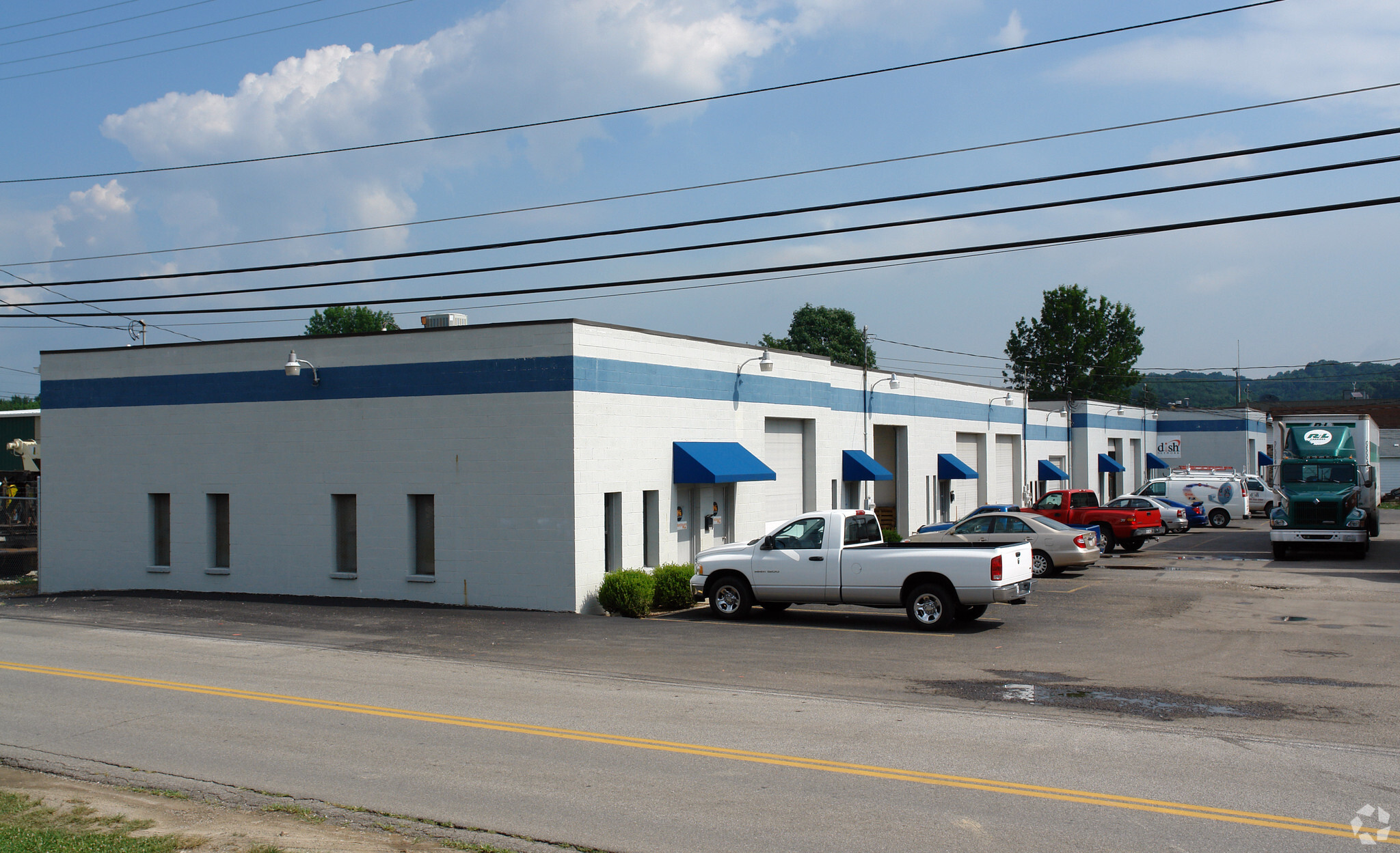 401-411 27th St, Dunbar, WV for lease Primary Photo- Image 1 of 5