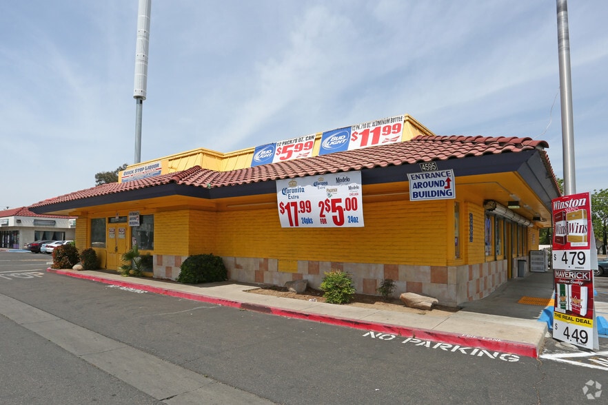 4595 E Kings Canyon Rd, Fresno, CA for lease - Building Photo - Image 2 of 3