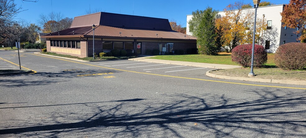 4752 Us-9, Howell, NJ for lease - Building Photo - Image 1 of 2