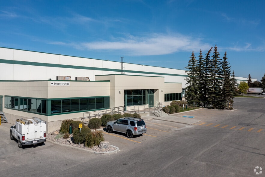 4990-5160 68th Ave SE, Calgary, AB for lease - Primary Photo - Image 1 of 6