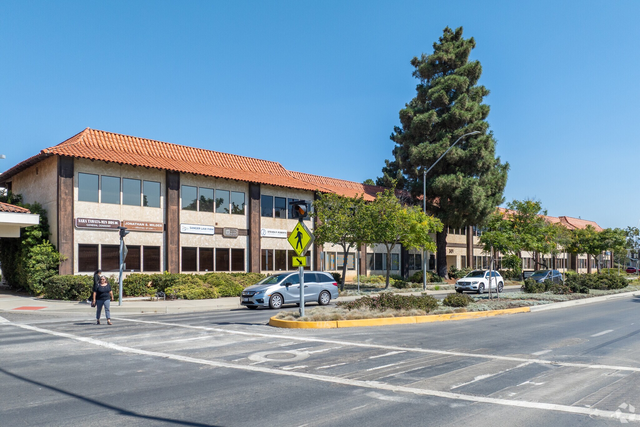 301 E Cook St, Santa Maria, CA for sale Primary Photo- Image 1 of 1