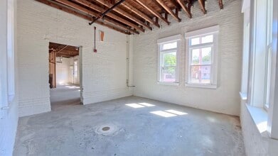 179 Main St, Salem, NH for lease Interior Photo- Image 2 of 18