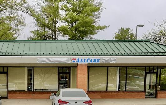 6045 Burke Centre Pky, Burke, VA for lease Building Photo- Image 1 of 9