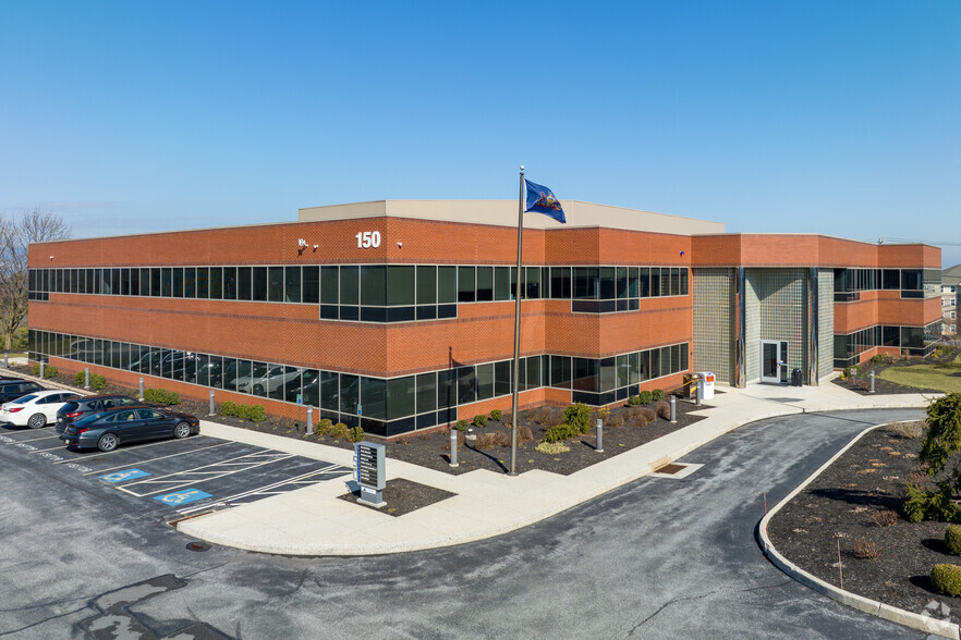 150 Corporate Center Dr, Camp Hill, PA for lease - Primary Photo - Image 1 of 9