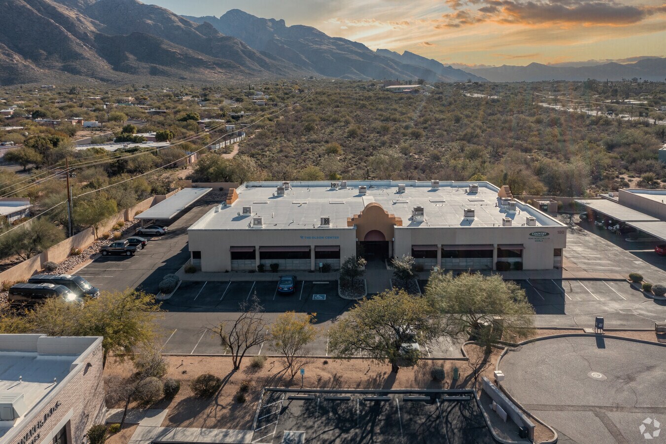 180 W Magee Rd, Tucson, AZ 85704