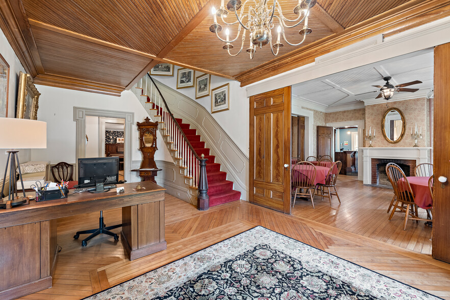 3904 Vt Route 7A, Arlington, VT for sale - Building Photo - Image 3 of 11