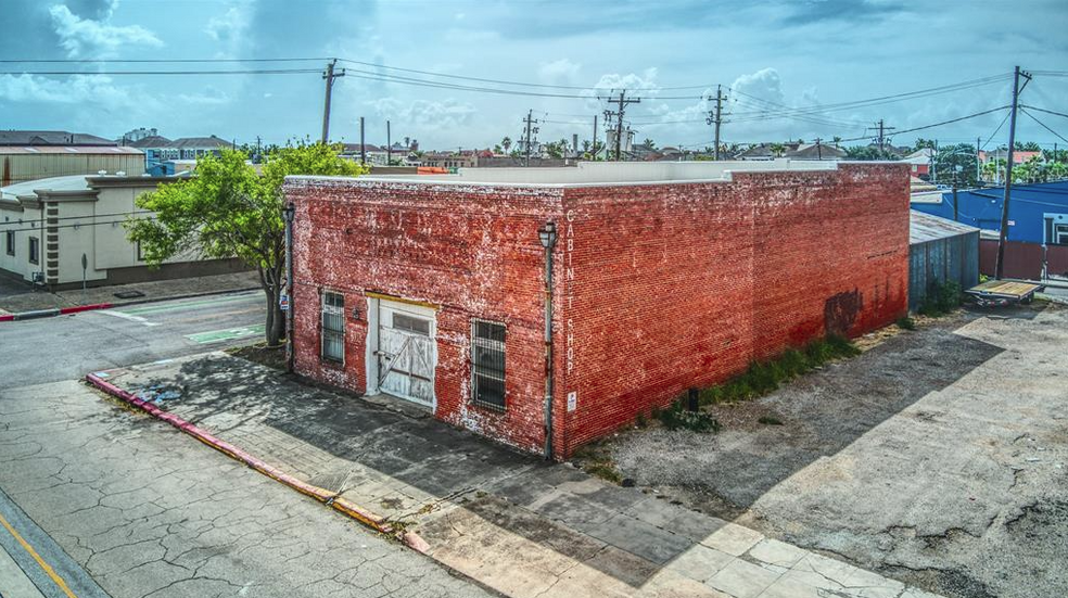 1901 Strand St, Galveston, TX for sale - Building Photo - Image 3 of 13