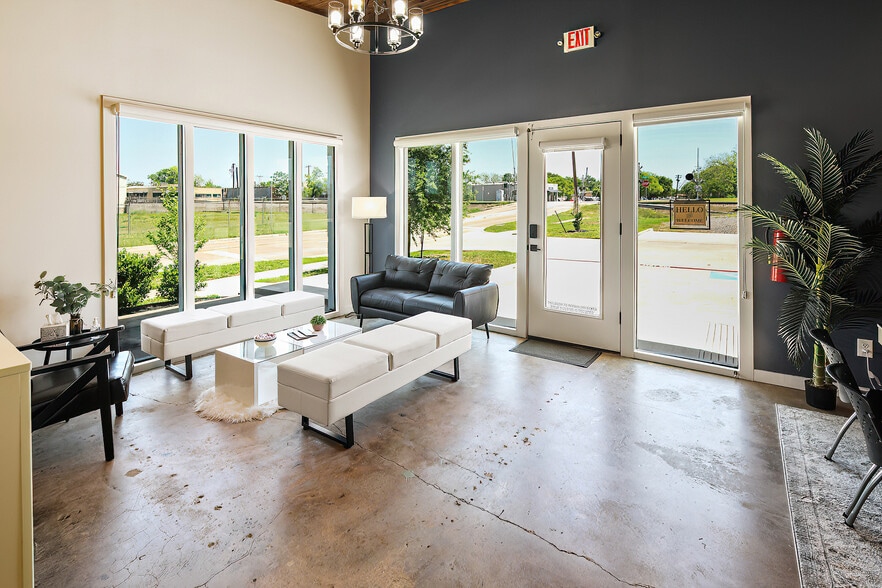 W 32nd Street Opportunity Zone Package portfolio of 2 properties for sale on LoopNet.com - Interior Photo - Image 3 of 13