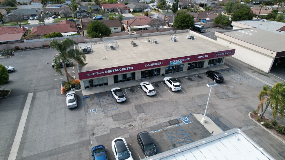 2600-2620 S Bristol St, Santa Ana, CA for lease - Building Photo - Image 1 of 11