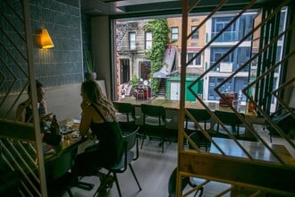 244 E 53rd St, New York, NY for sale Interior Photo- Image 1 of 6