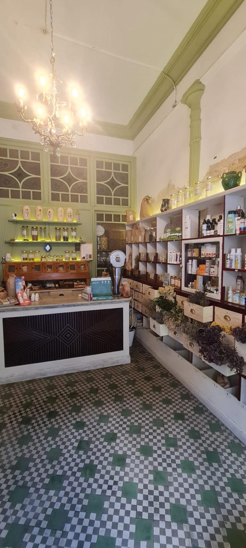Retail in Barcelona, Barcelona for lease Interior Photo- Image 1 of 1
