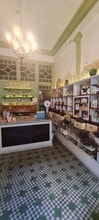 Retail in Barcelona, Barcelona for lease Interior Photo- Image 1 of 1