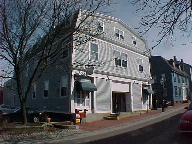 28 Pelham St, Newport, RI for sale - Primary Photo - Image 1 of 1