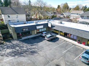 6539-6547 SE Milwaukie Ave, Portland, OR for lease Building Photo- Image 2 of 4