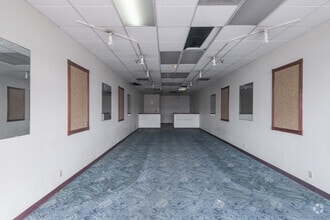 2100-2160 Silvernail Rd, Pewaukee, WI for lease Interior Photo- Image 1 of 2