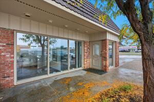 3015 N 90th St, Omaha, NE for lease - Building Photo - Image 3 of 6