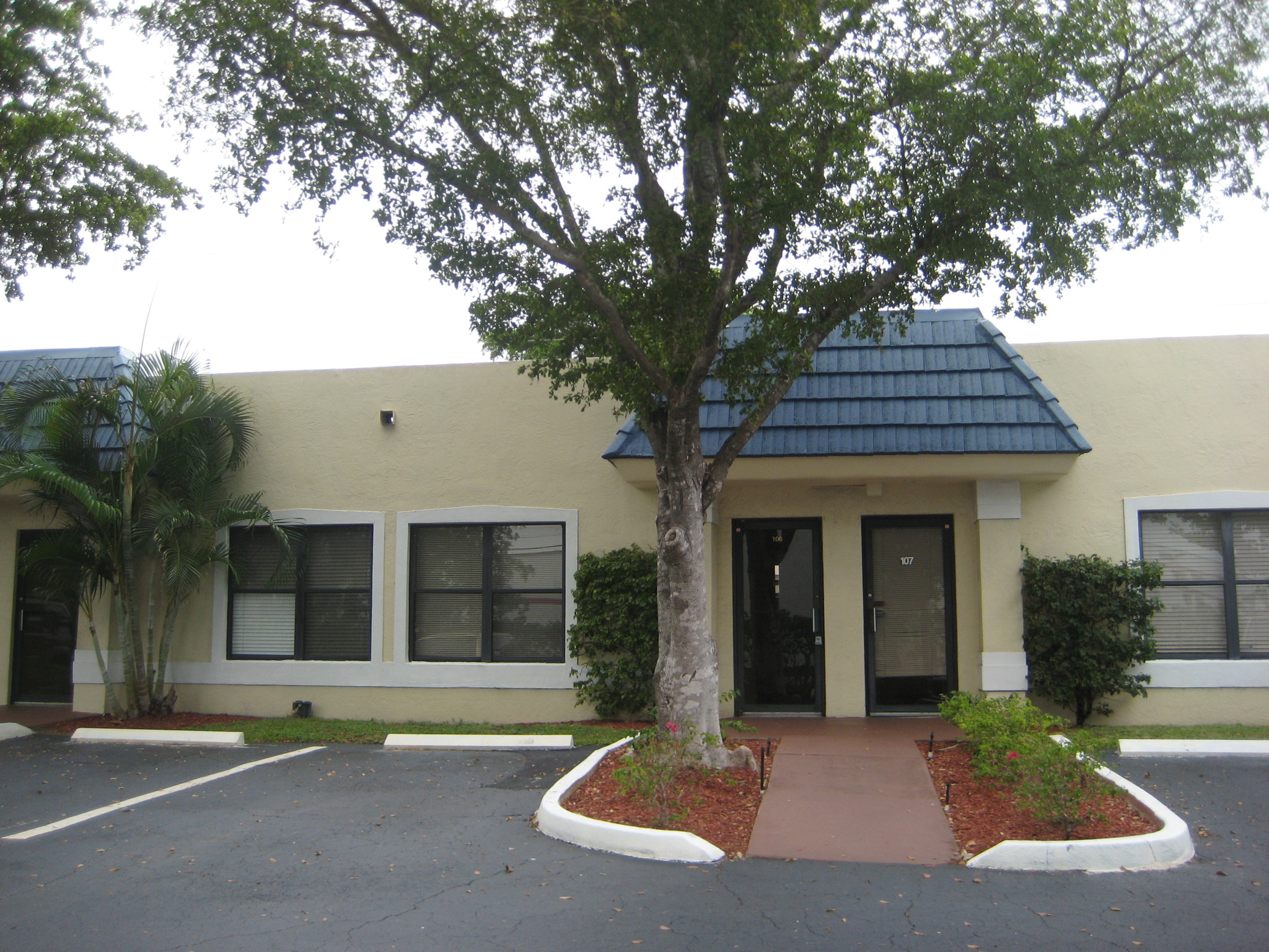 2840 NW 2nd Ave, Boca Raton, FL for lease Building Photo- Image 1 of 9