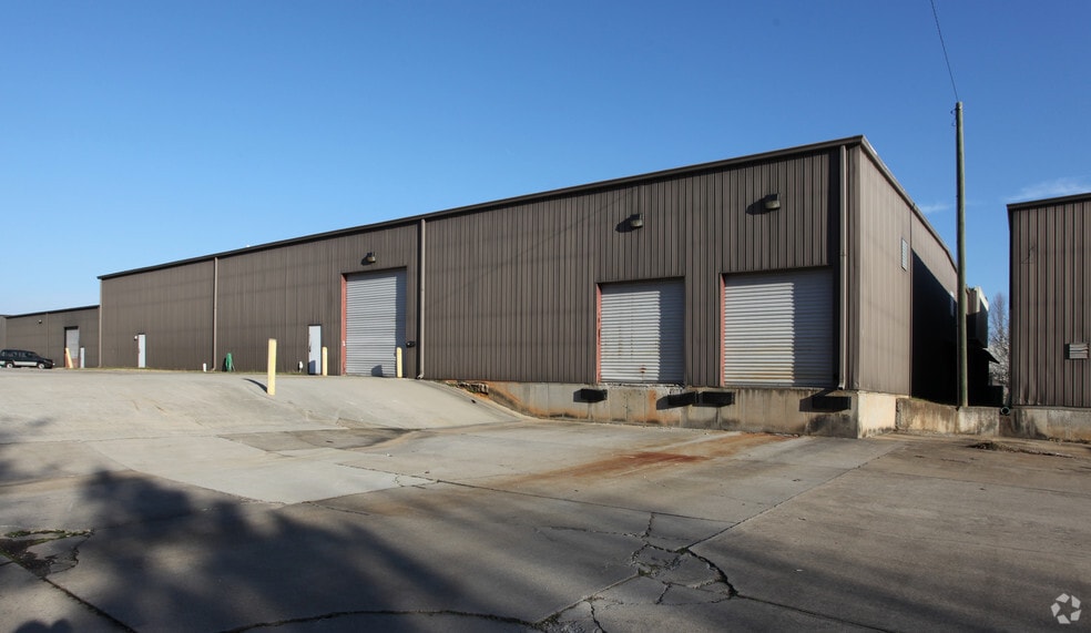 135 Andrew Dr, Stockbridge, GA for lease - Building Photo - Image 2 of 2