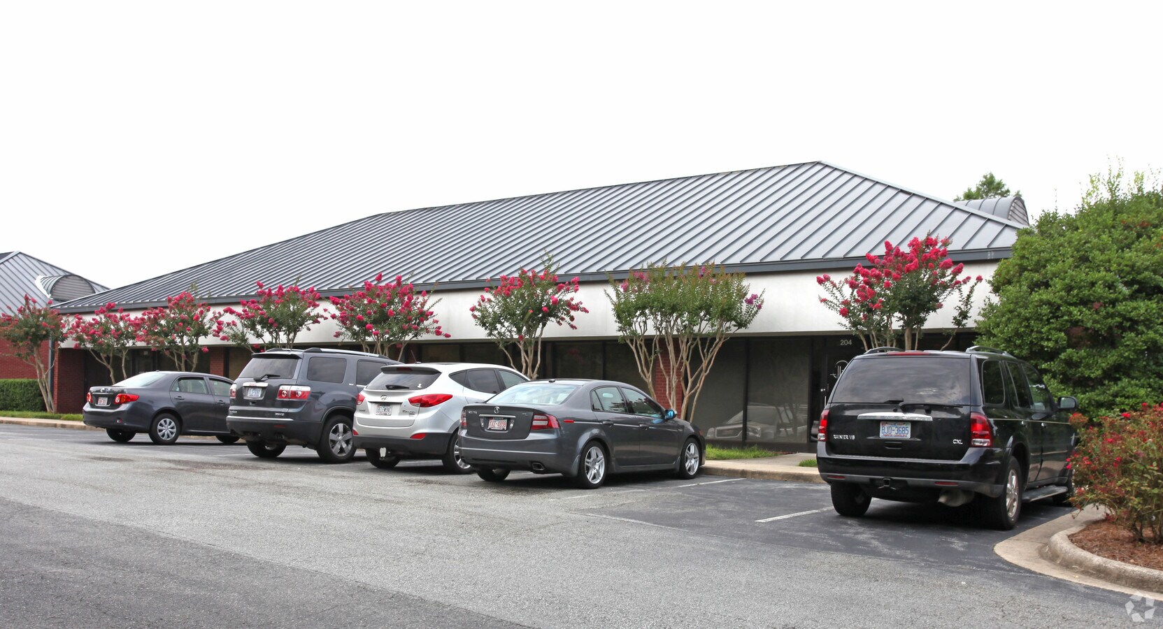 2415 Penny Rd, High Point, NC 27265