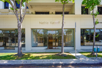 8900-8920 Beverly Blvd, West Hollywood, CA for lease Building Photo- Image 2 of 4