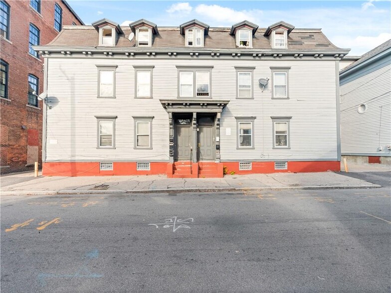 17-25 Cromwell St, Providence, RI for sale - Building Photo - Image 1 of 1