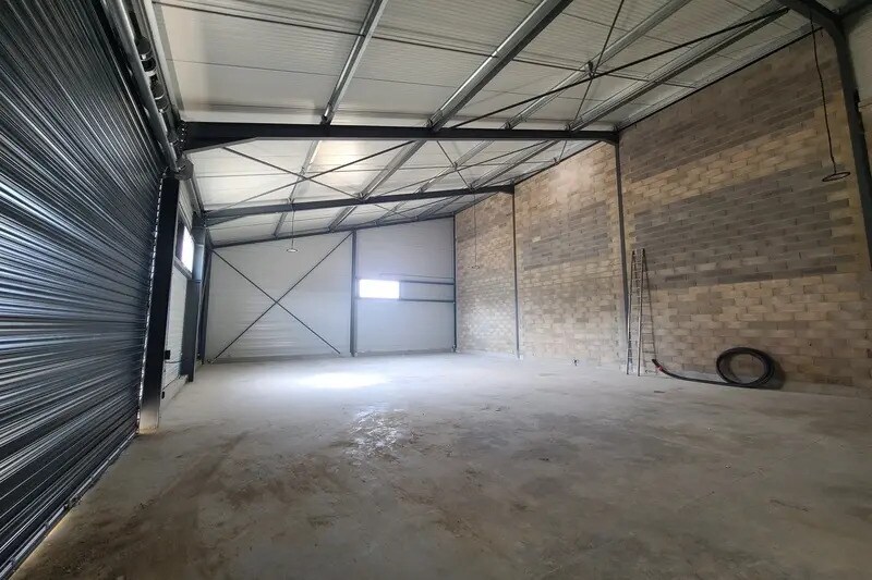 Flex in Béziers for lease - Interior Photo - Image 2 of 11