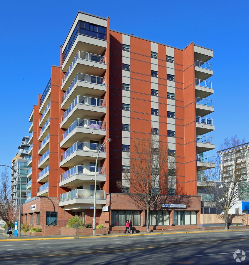 770 Cormorant St, Victoria, BC V8W 3C8