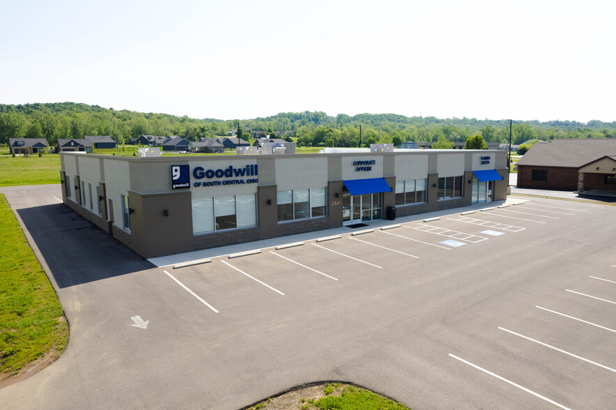 2541 Western Ave, Chillicothe, OH for sale - Building Photo - Image 1 of 1