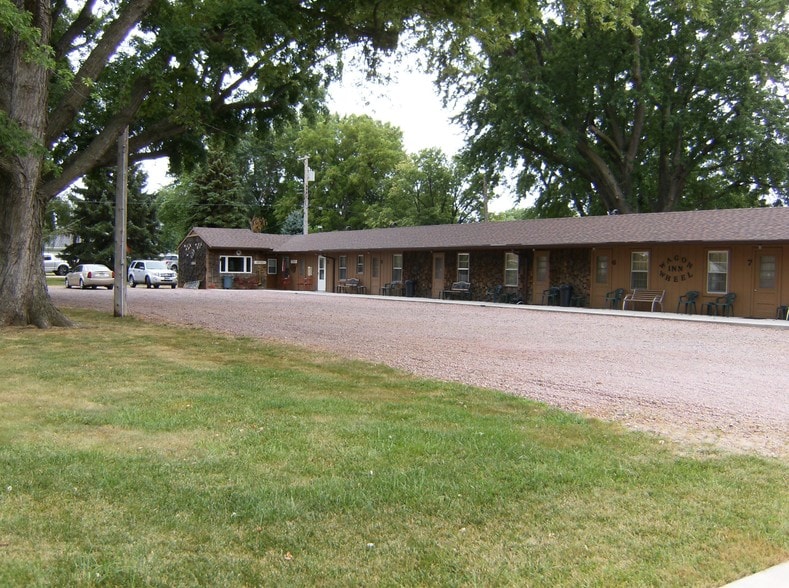 811 Walnut St, Springfield, SD for sale - Primary Photo - Image 1 of 1